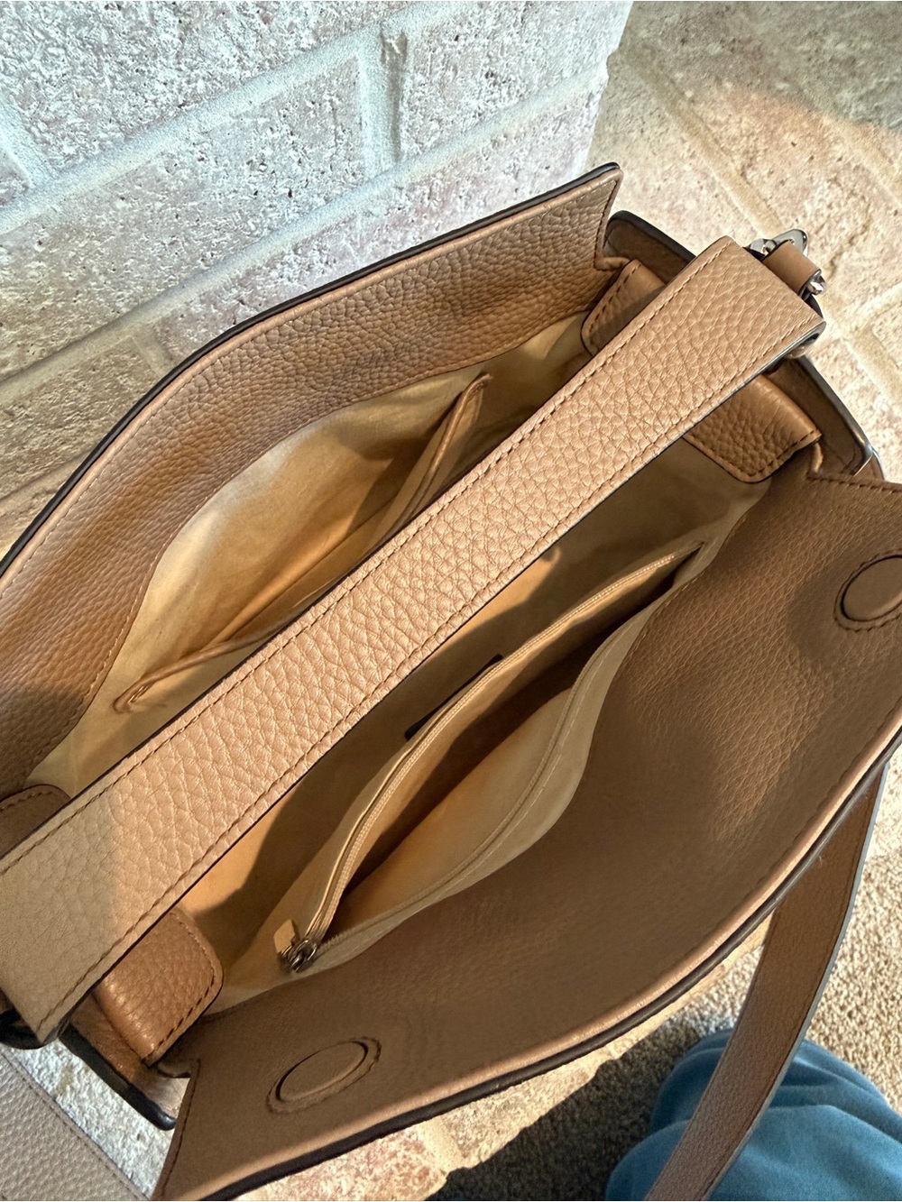 The Horse Clementine — Taupe Pebbled Leather Shoulder Bag - Picture 3 of 4